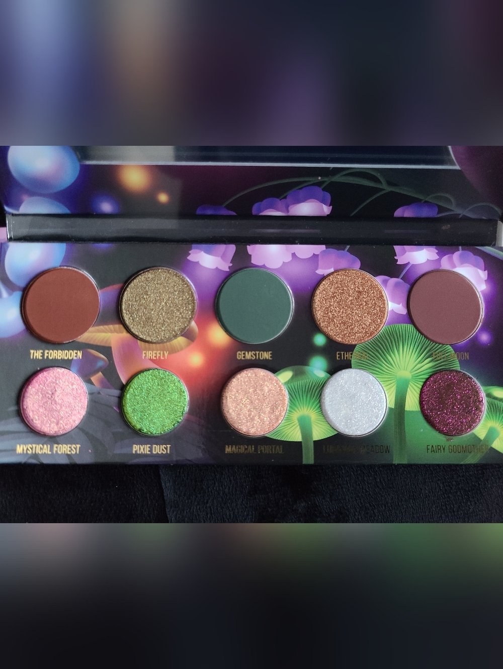 Queen Cosmetics ENCHANTED FOREST Eyeshadow Palette